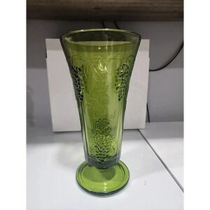 Vintage Indiana Glass Footed Vase Harvest Grape Colony Green 9 3/4”